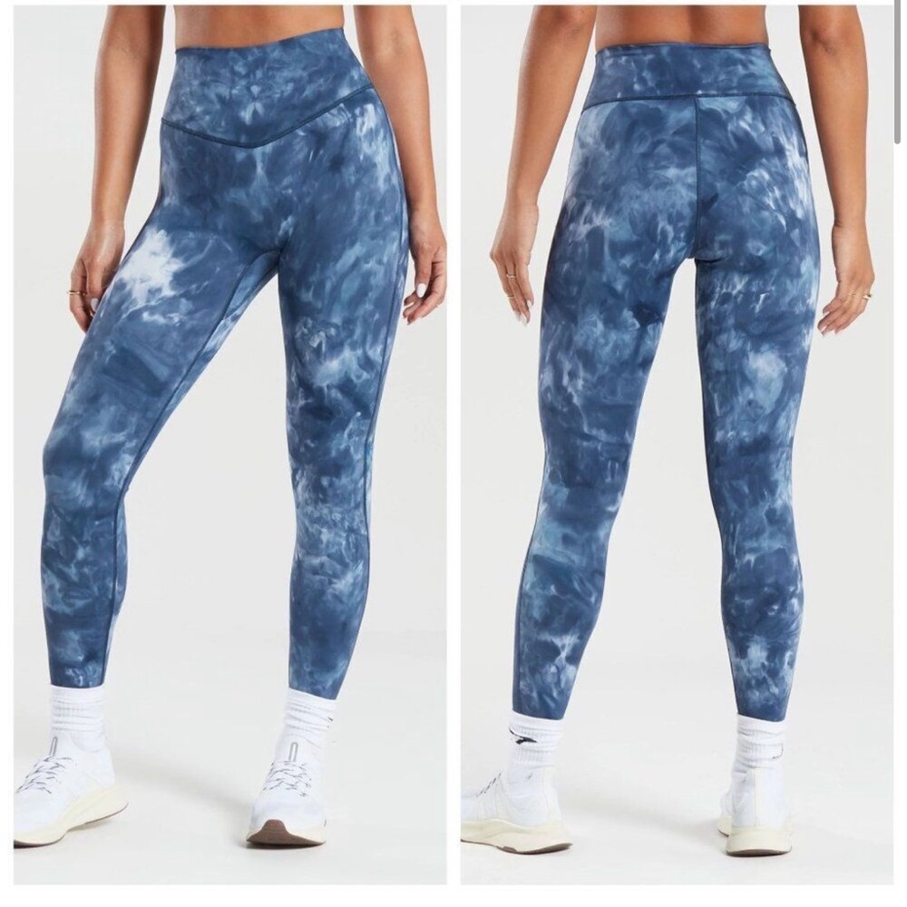 Gymshark Elevate Leggings - Lakeside Blue Spray Dye size Small